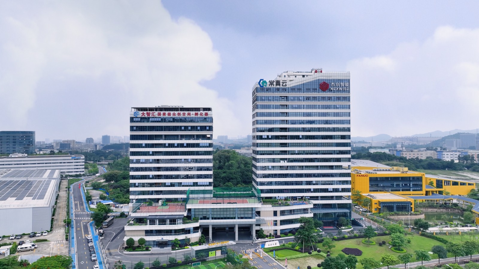 1720072812241 333体育官网大厦(晴天)